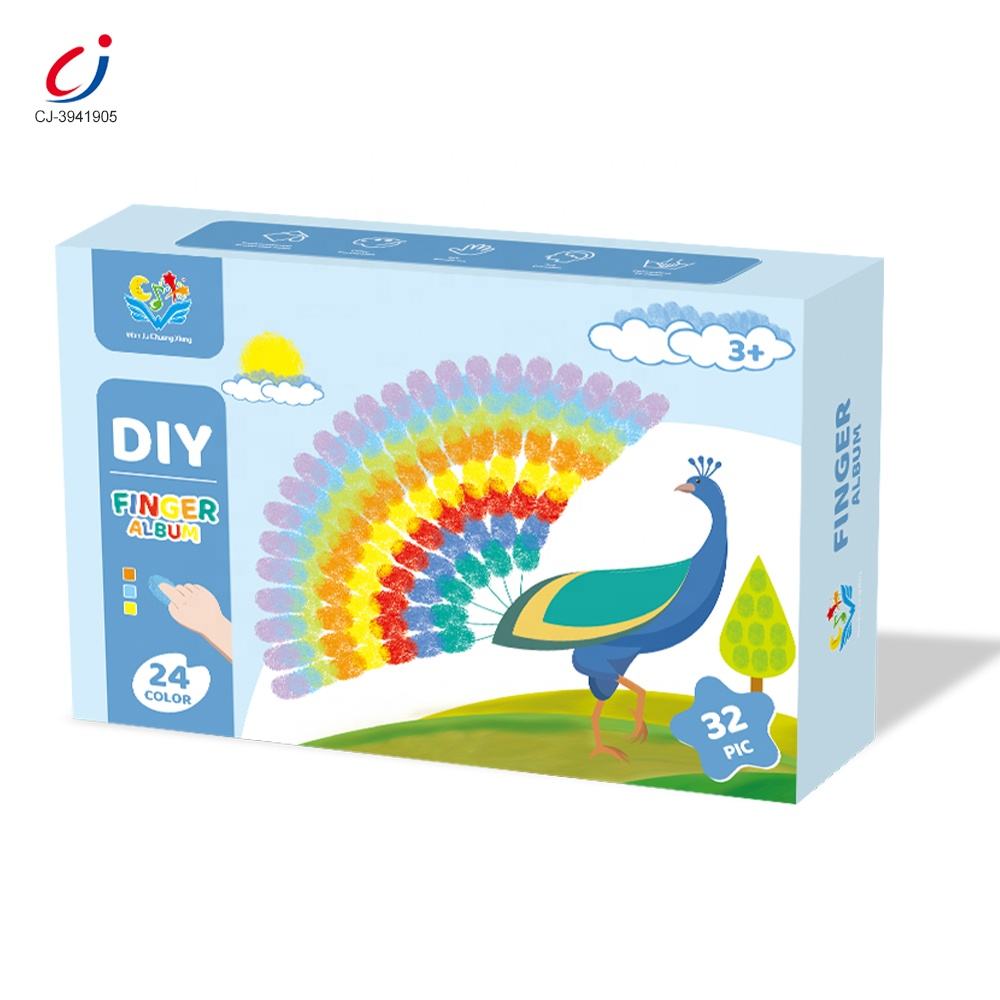 Kids Finger Painting